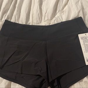 Lululemon black speed up size 4